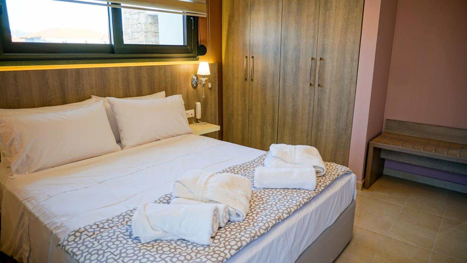 Agnes Deluxe Hotel Pefkochori Room photo